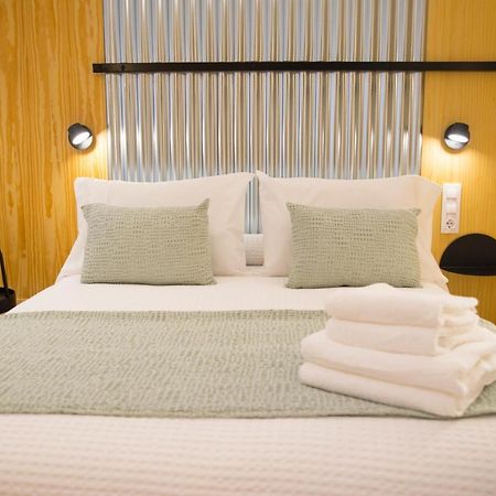 Kalidas Hostel Suites カルダス・デ・レイス エクステリア 写真