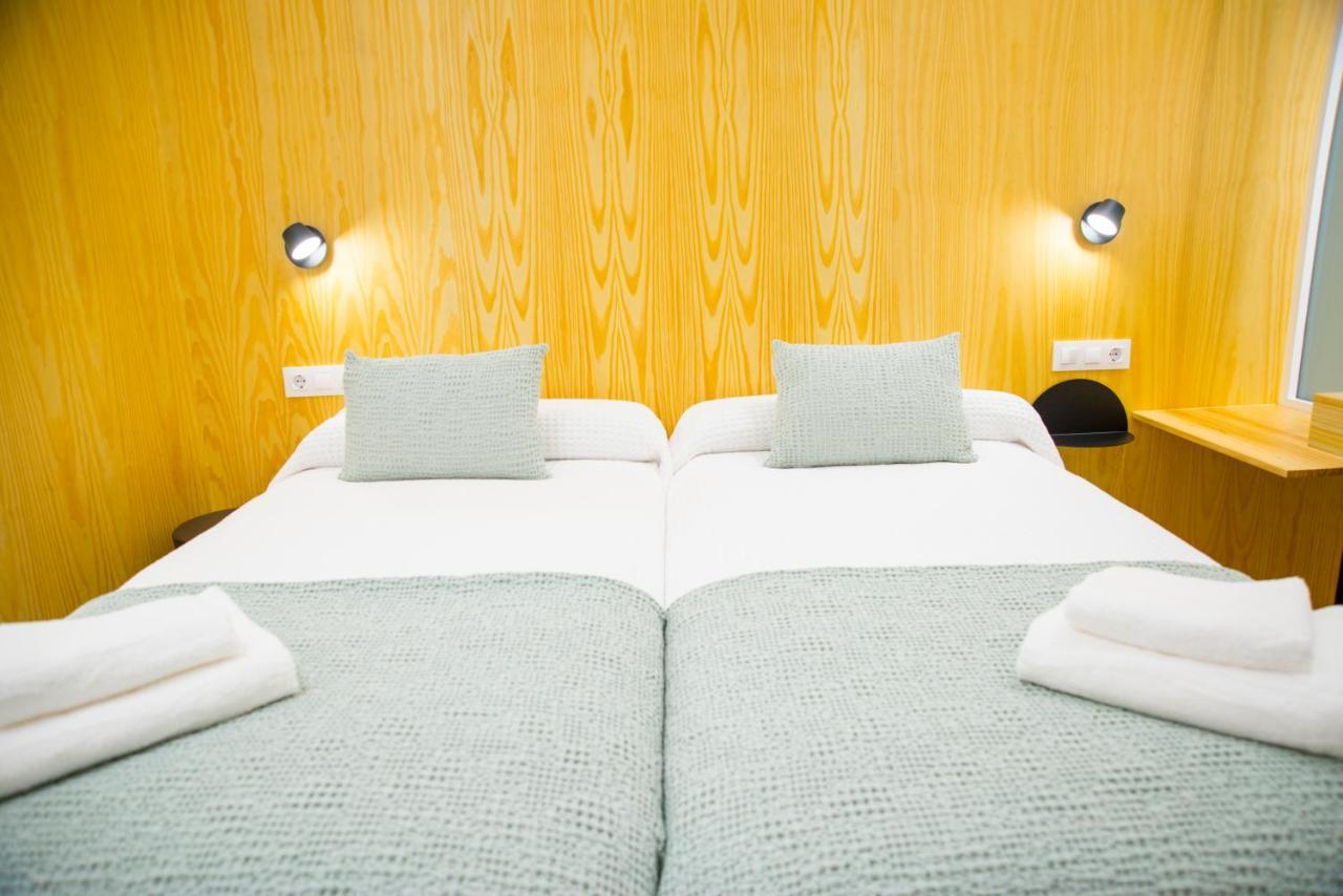 Kalidas Hostel Suites カルダス・デ・レイス エクステリア 写真