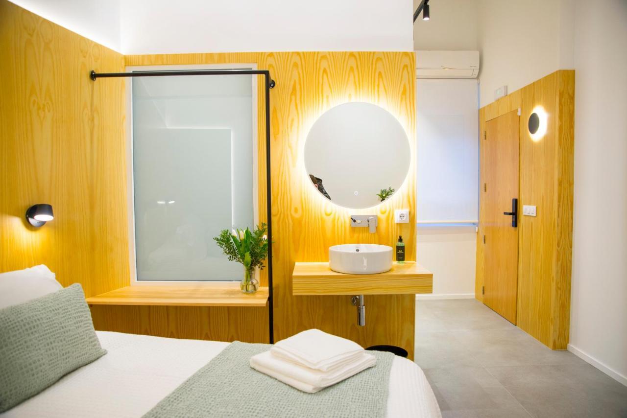 Kalidas Hostel Suites カルダス・デ・レイス エクステリア 写真