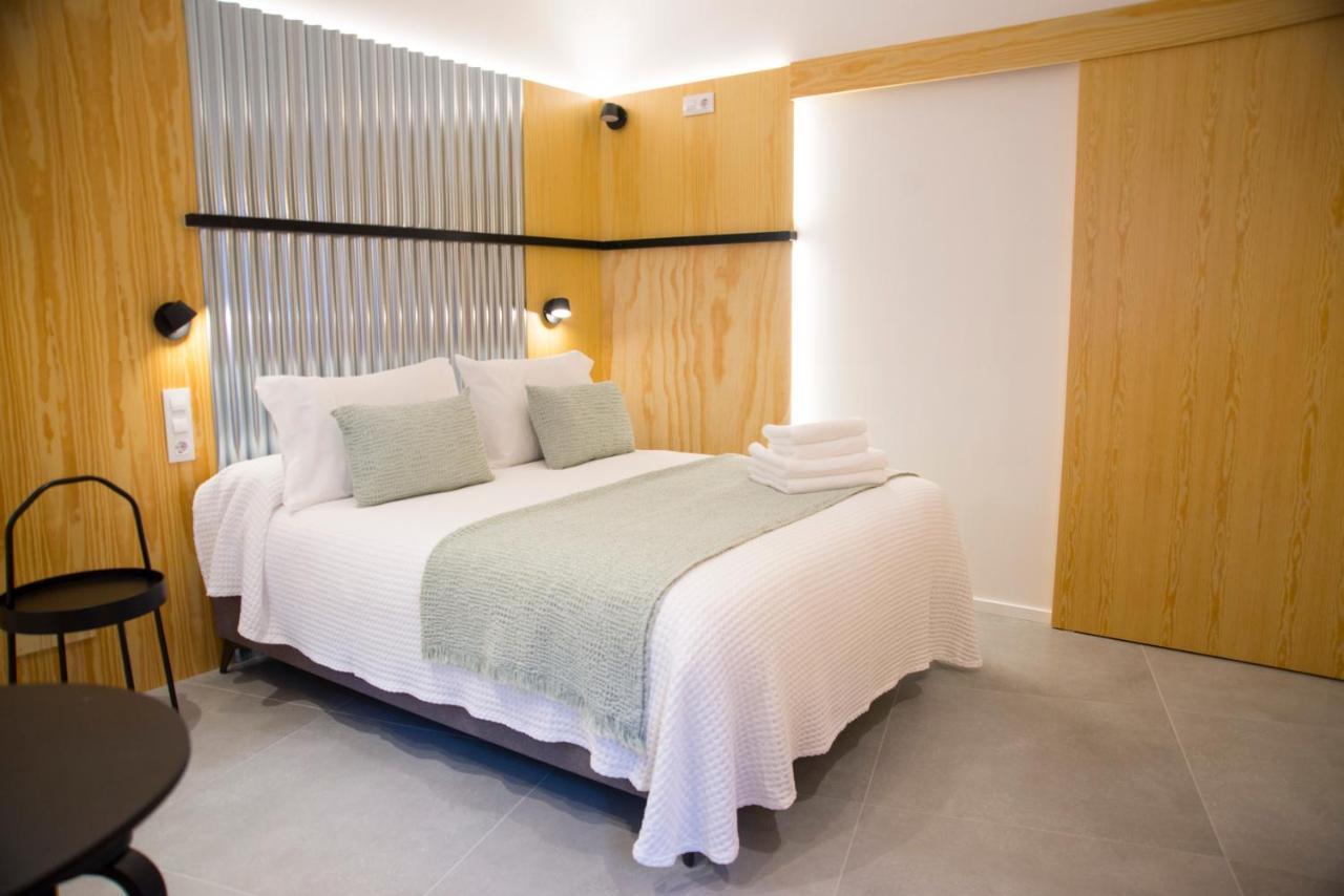 Kalidas Hostel Suites カルダス・デ・レイス エクステリア 写真