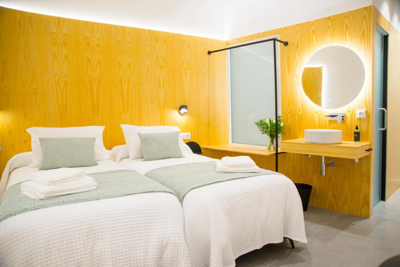 Kalidas Hostel Suites カルダス・デ・レイス エクステリア 写真